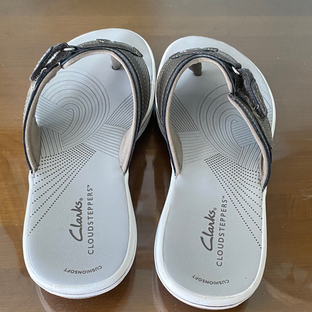 Clarks Women's Cloudsteppers Sandals - Gray and Black